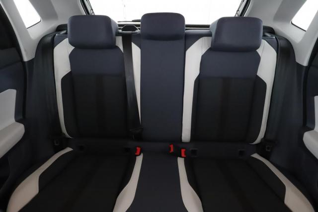 Volkswagen Polo image 8