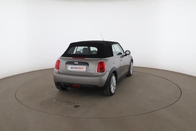 Mini Cabrio image 3