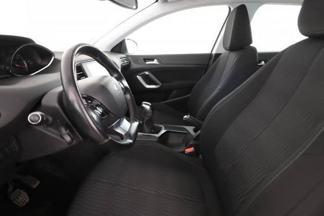 Peugeot 308 image 2