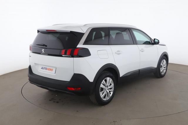 Peugeot 5008 image 4