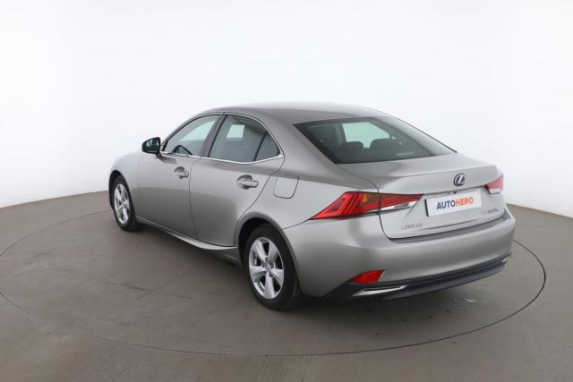 Lexus Is image 1