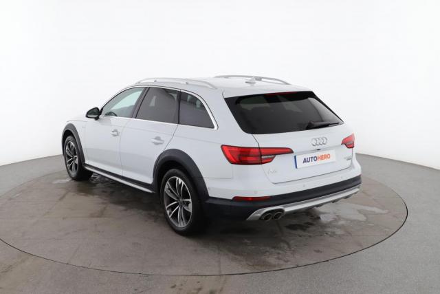 Audi A4 Allroad image 9
