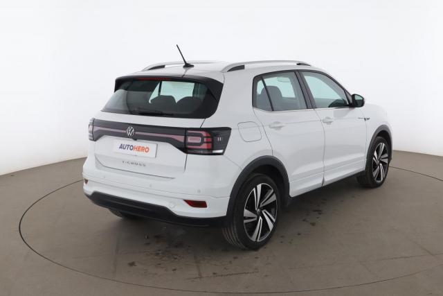 Volkswagen T-Cross image 2