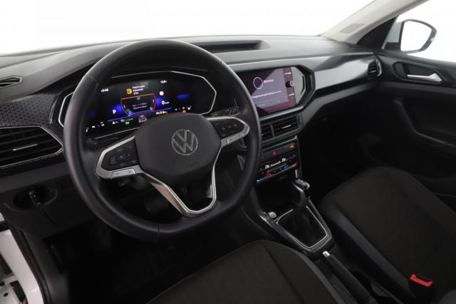 Volkswagen T-Cross image 1