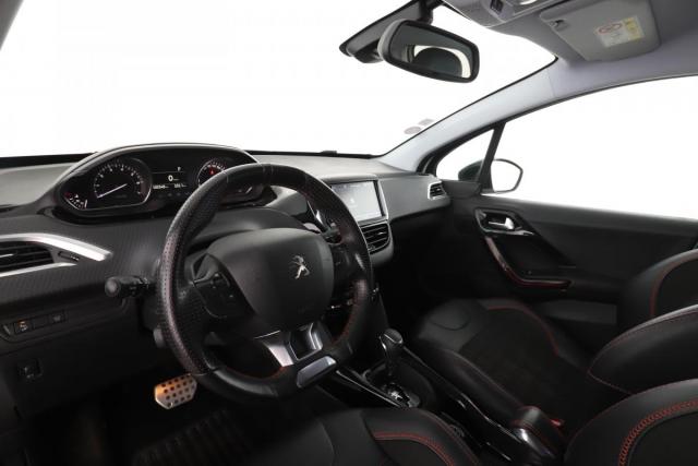 Peugeot 2008 image 5