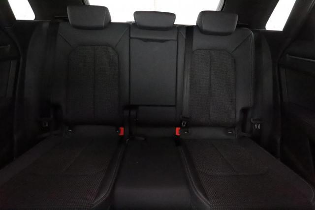 Audi Q3 image 9