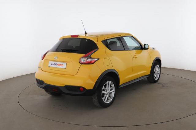 Nissan Juke image 9