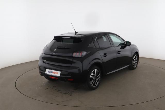 Peugeot 208 image 9