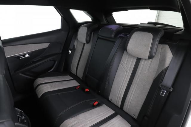 Peugeot 3008 image 2