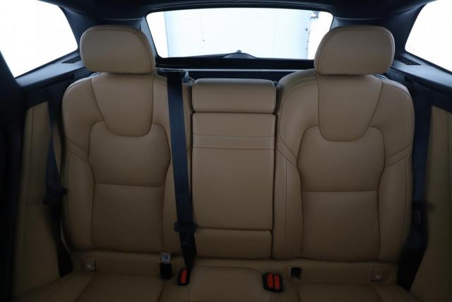 Volvo Xc60 image 1