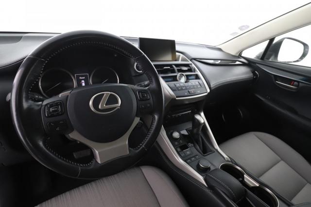 Lexus Nx image 2