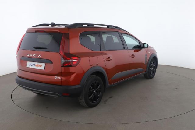 Dacia Jogger image 1