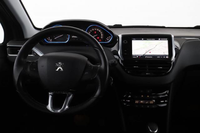 Peugeot 2008 image 5