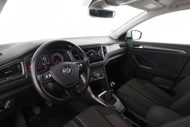 Volkswagen T-Roc image 4