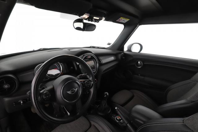Mini Cabrio image 6