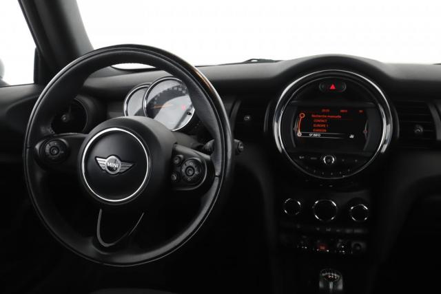 Mini Cabrio image 7