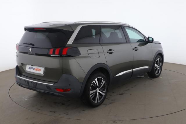 Peugeot 5008 image 3