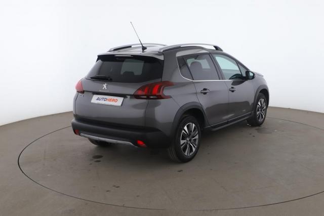 Peugeot 2008 image 6