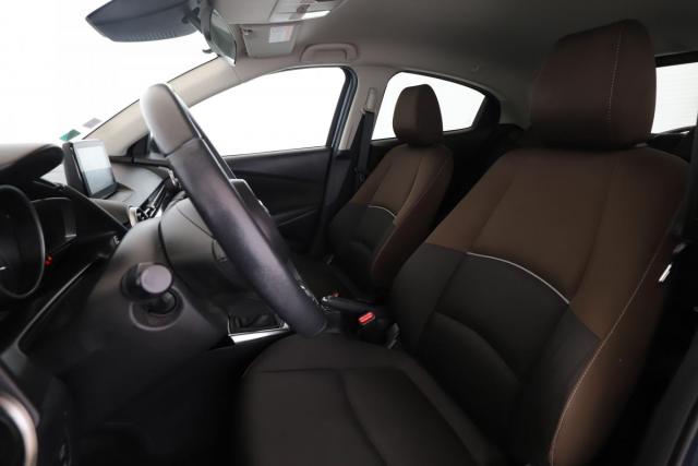 Mazda 2 image 4