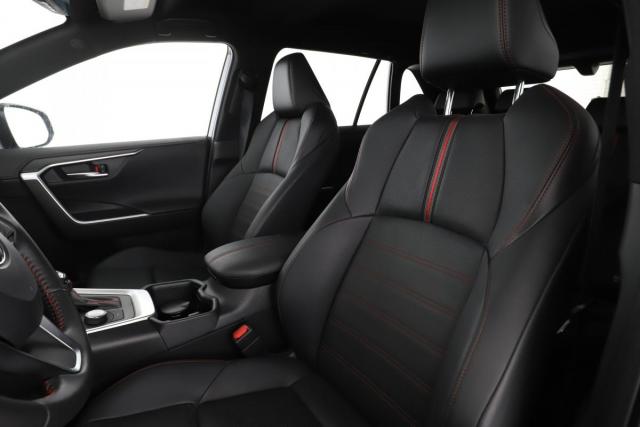 Toyota Rav4 image 5