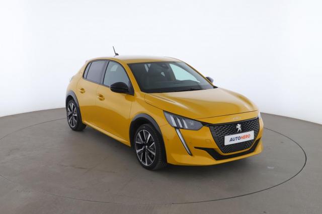 Peugeot 208 image 1