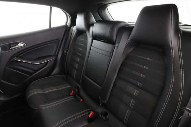 Mercedes Benz Gla image 7