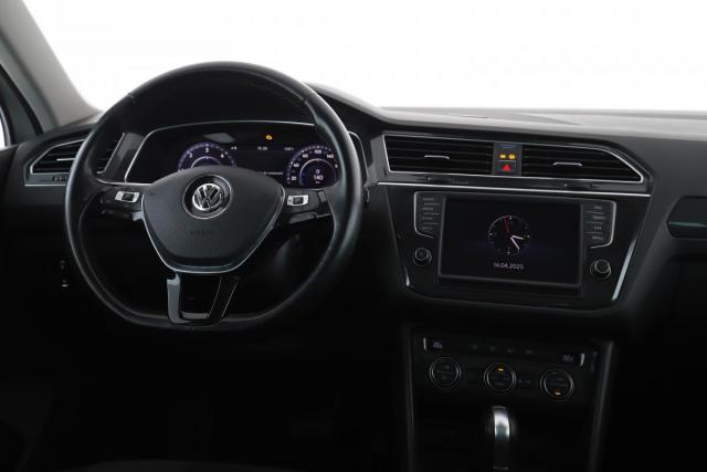 Volkswagen Tiguan image 8
