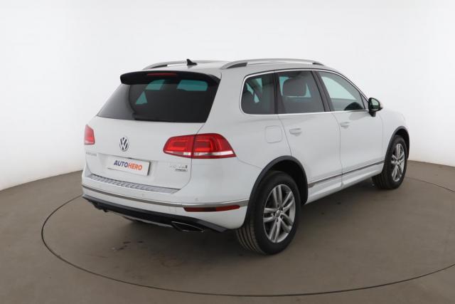 Volkswagen Touareg image 9
