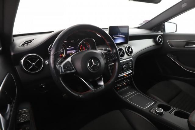 Mercedes Benz Gla image 2