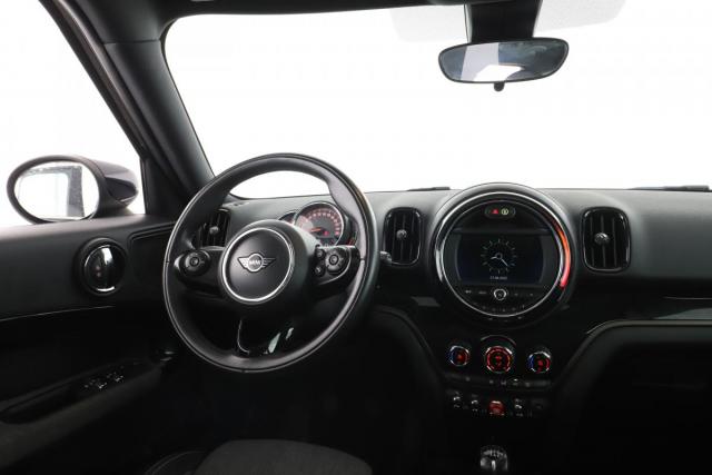Mini Countryman image 9