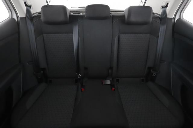 Volkswagen T-Cross image 2