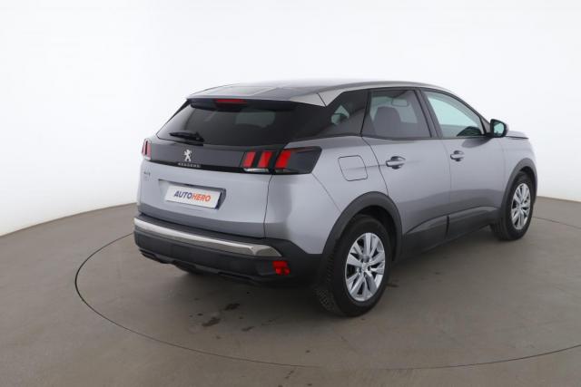 Peugeot 3008 image 2