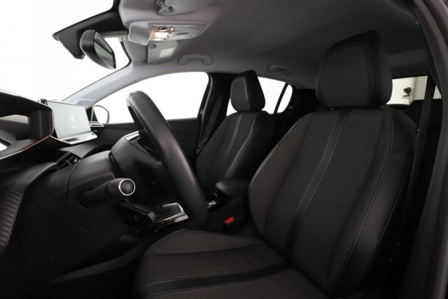 Peugeot 208 image 7