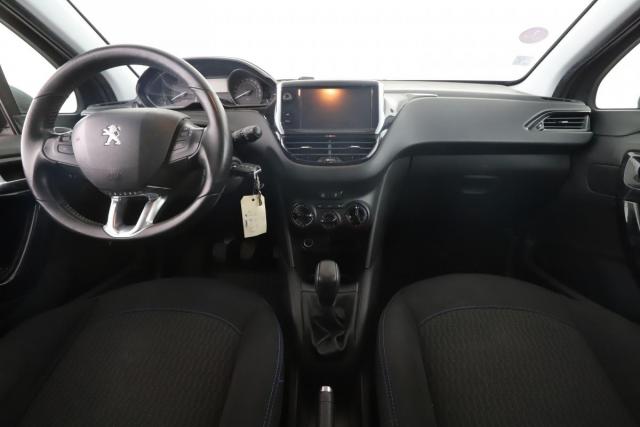 Peugeot 208 image 2