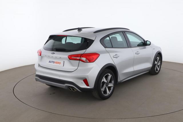 Ford Focus image 6