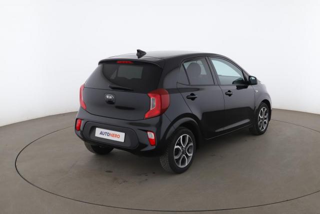 Kia Picanto image 1
