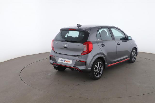 Kia Picanto image 9