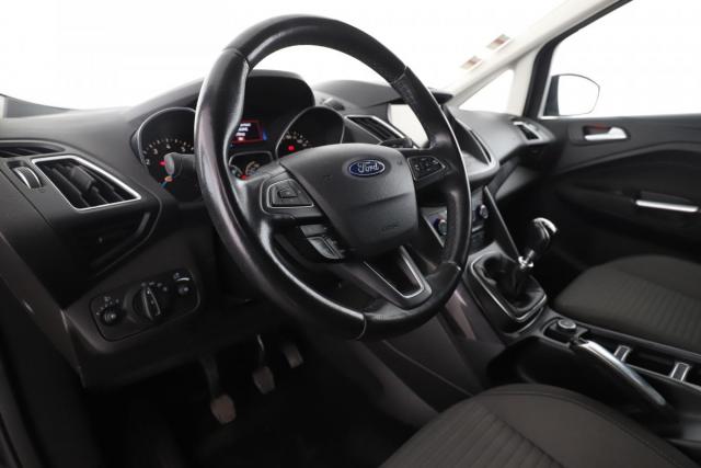 Ford C-Max image 1