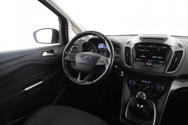 Ford C-Max image 8