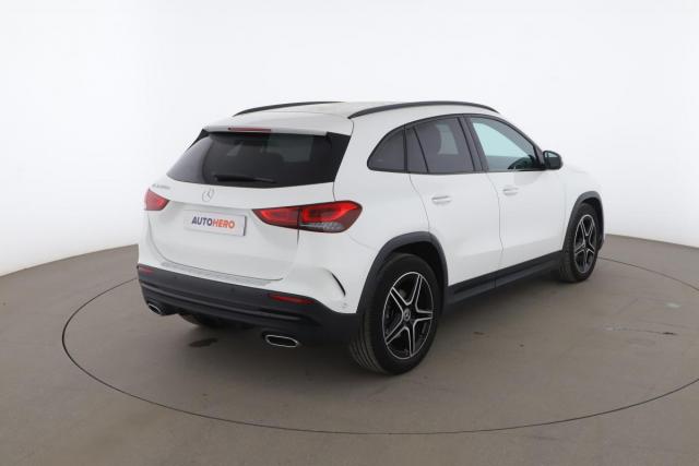 Mercedes Benz Gla image 6