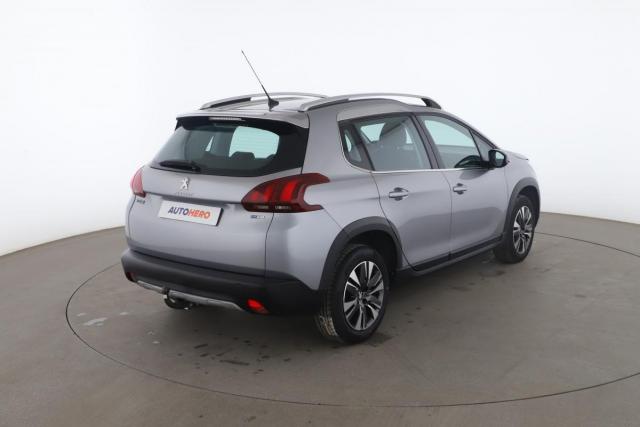 Peugeot 2008 image 8