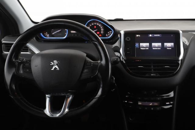Peugeot 2008 image 6