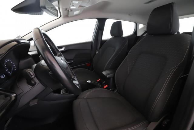 Ford Fiesta image 4