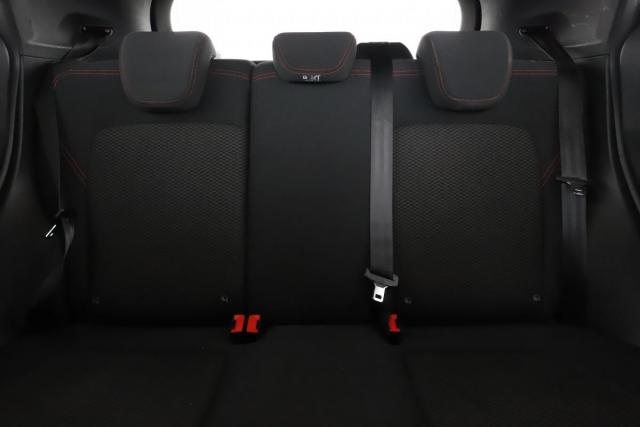 Ford Fiesta image 8