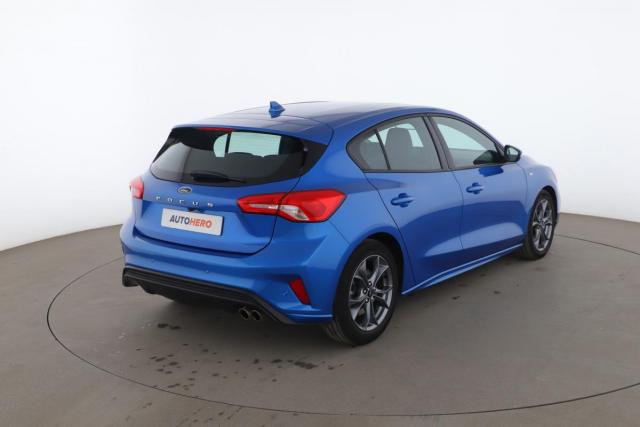 Ford Focus image 2