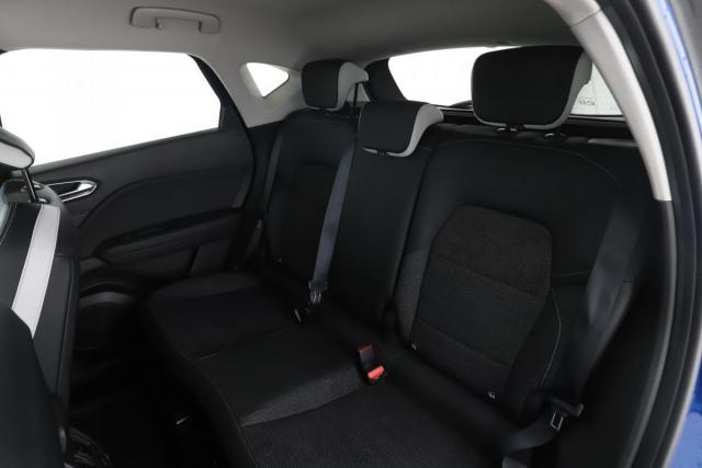 Renault Captur image 2