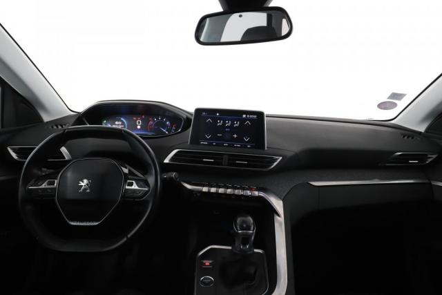 Peugeot 3008 image 1