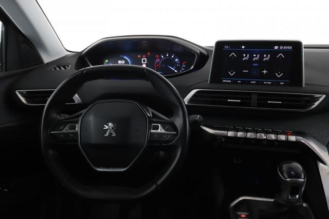 Peugeot 3008 image 2