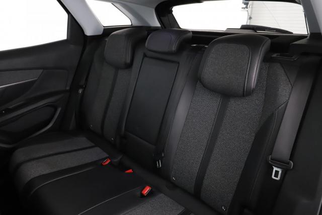 Peugeot 3008 image 6