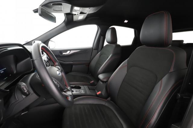 Ford Kuga image 7